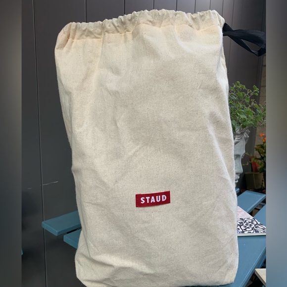 Rare STAUD Bissett python print leather bucket bag. - Picture 2 of 2